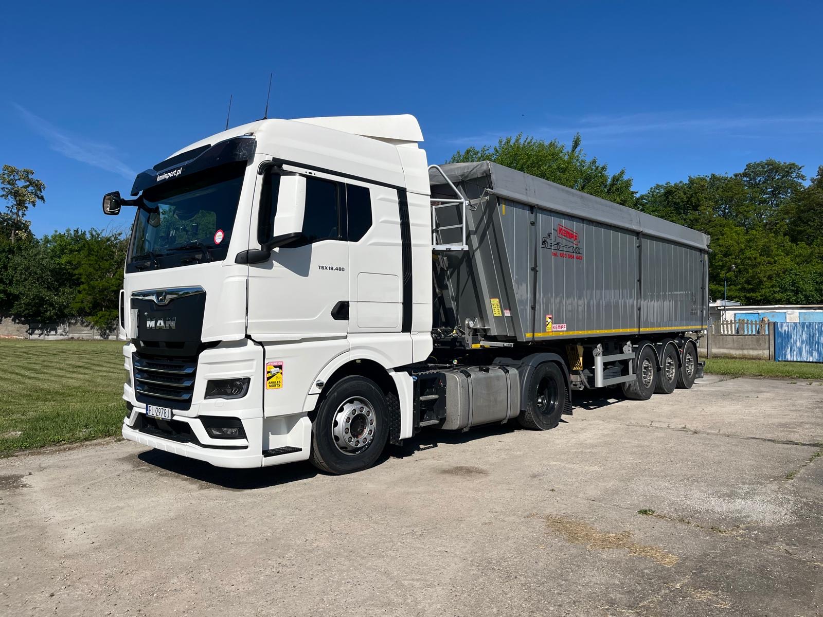 Nowy ciągnik MAN TGX 18.480 z naczepą Kempf – flota AGDAR 2026